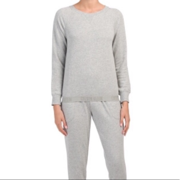 Calvin Klein crew neck sweatshirt - Picture 1 of 4